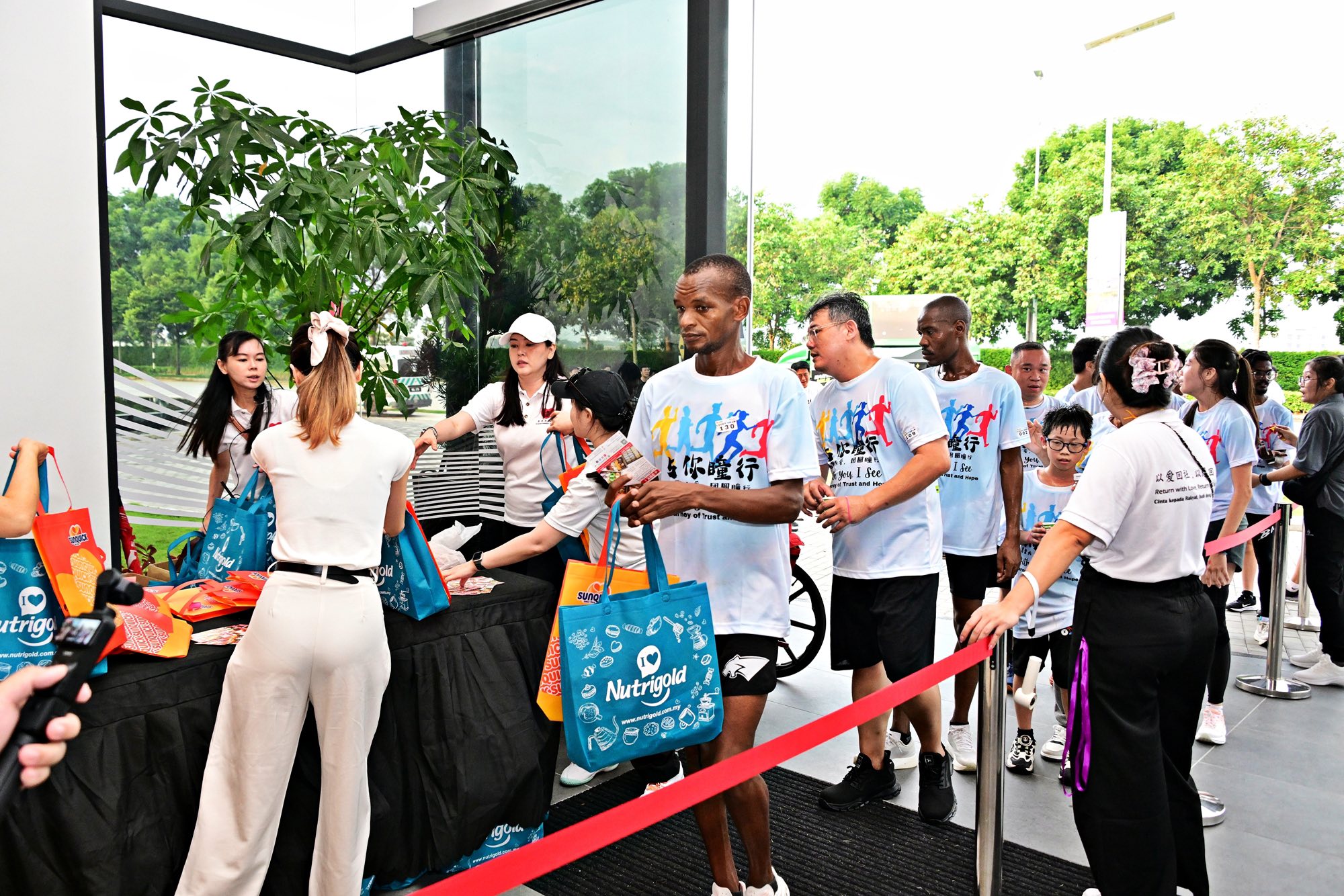 577245265_876160518093758_3376903042916233489_n