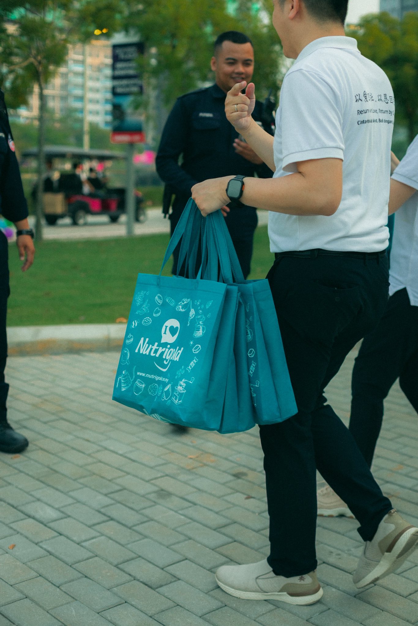 577537516_876160618093748_6306878197029825784_n