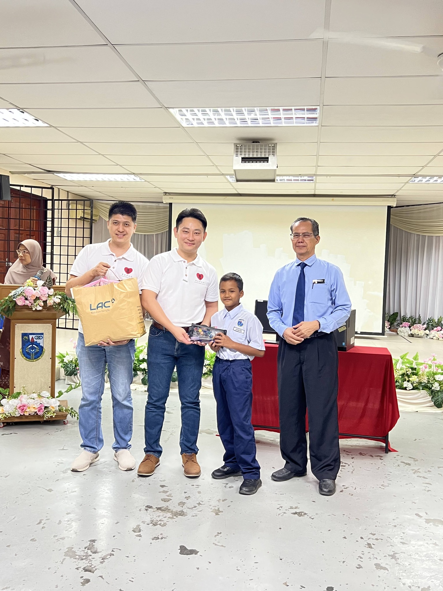 622766319_10239895346344522_37595175467734258_n