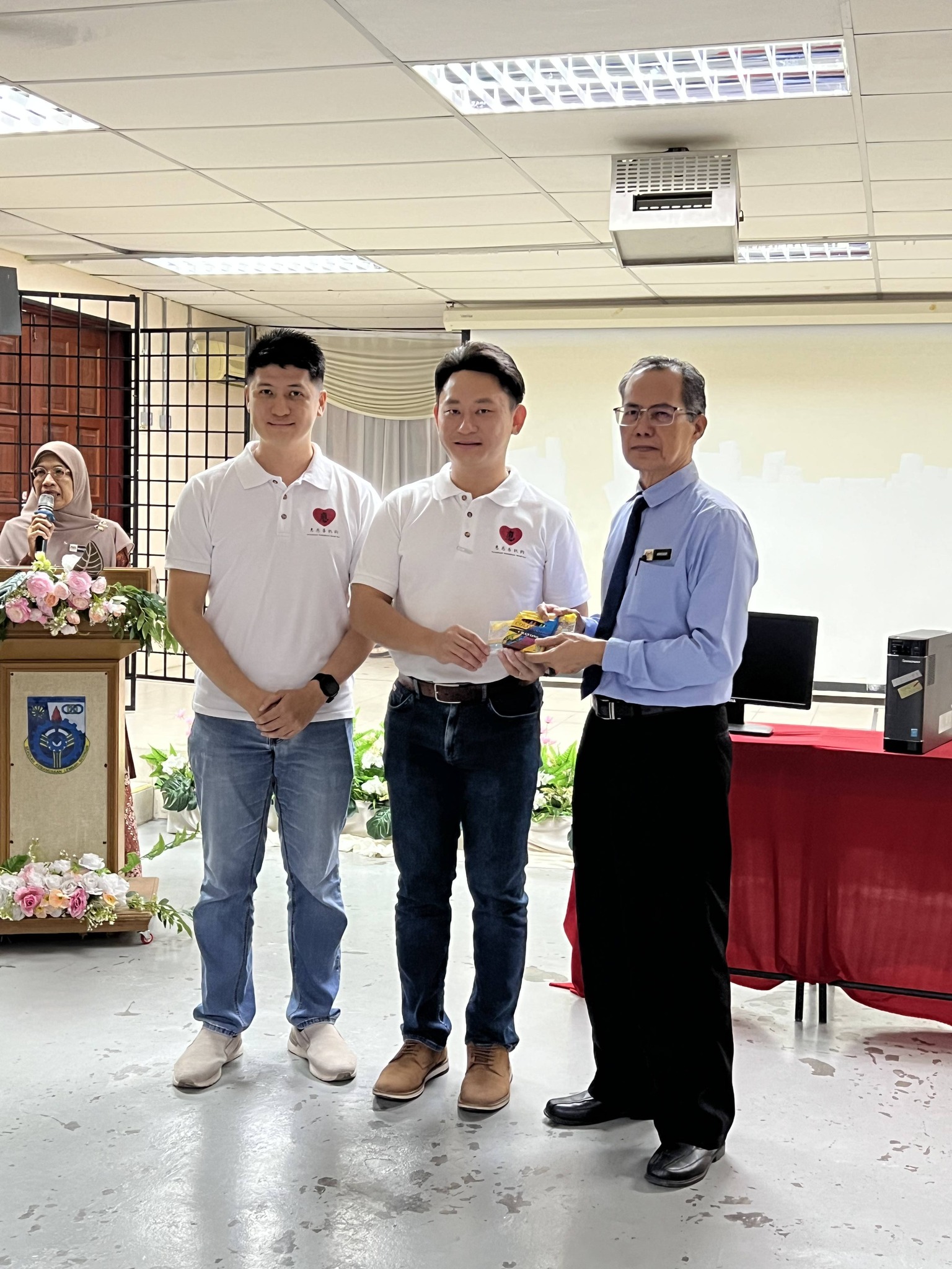 622812169_10239895348264570_7857492287660319897_n